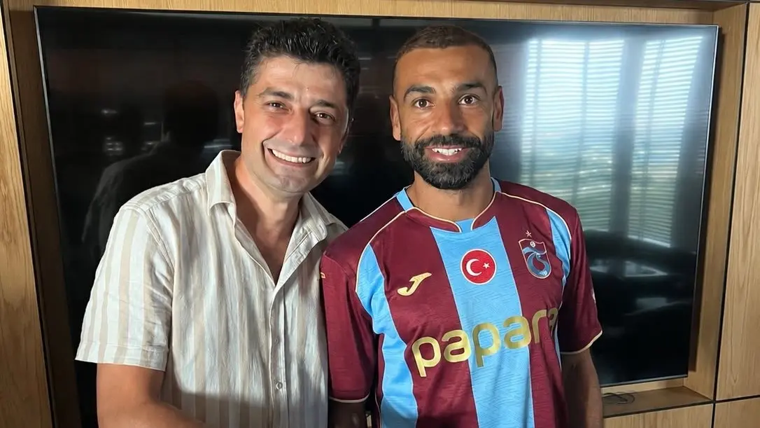 محمد صلاح يرتدي الرقم 10 مع طرابزون سبور (إكس) محمد صلاح يرتدي الرقم 10 مع طرابزون سبور (إكس)