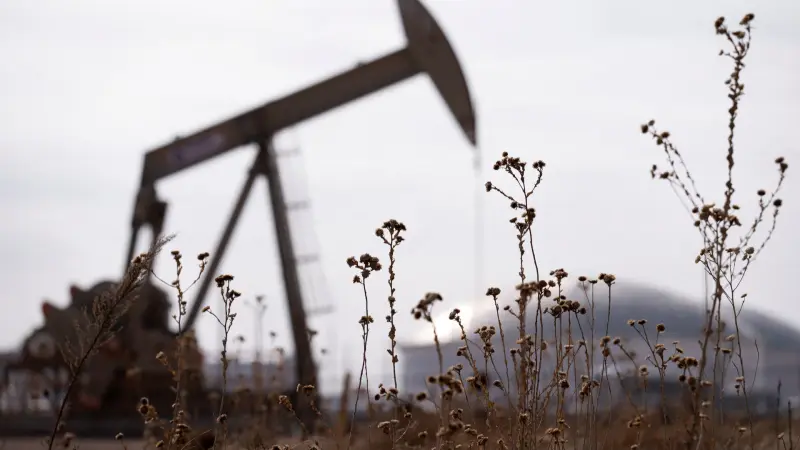 نفط الشرق الأوسط يتصدّر قائمة الأغلى عالميا