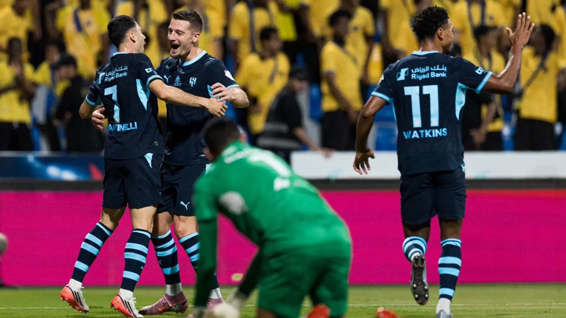 الهلال يكتسح التعاون في الدوري السعودي (إكس) الهلال يكتسح التعاون في الدوري السعودي (إكس)
