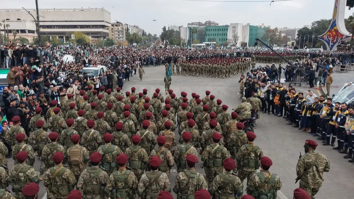 المشهد باختصار: "خبر سيء" للسوريين.. وإسرائيل تتجهز للحرب 