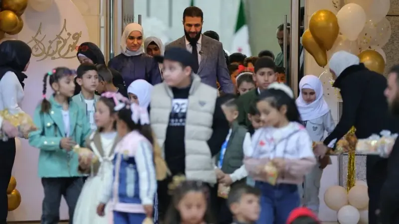 فيديو - تفاعل واسع مع الشرع وزوجته في ثاني ظهور