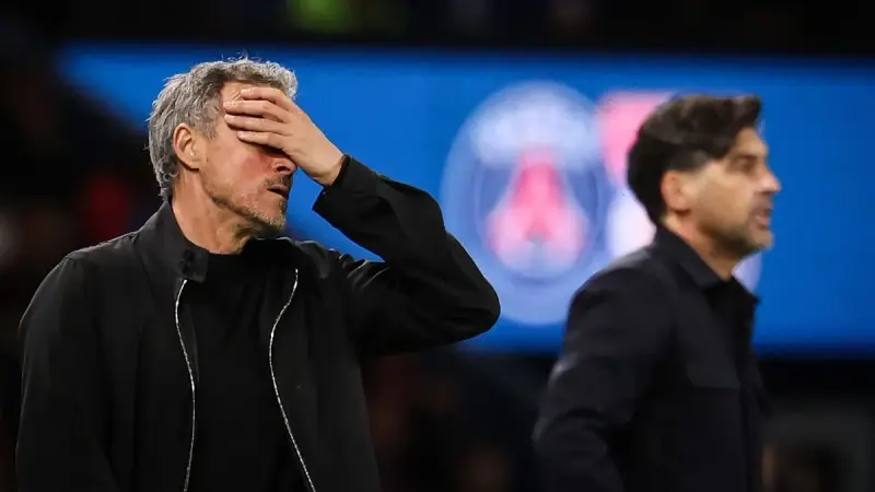 الدوري الفرنسي - لويس إنريكي يُحذر لاعبي باريس سان جيرمان