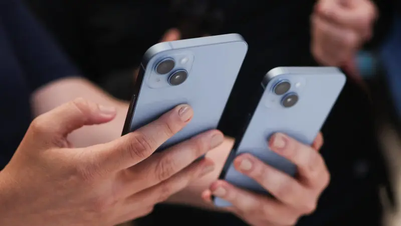 تطبيق ضريبة الموبايلات بأثر رجعي تثير حالة من الغضب في مصر