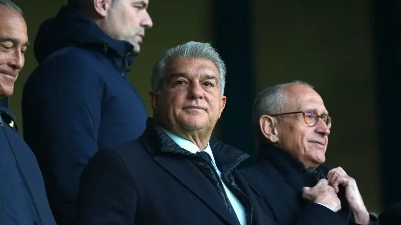 تحالف ثلاثي محتمل يهدد حظوظ خوان لابورتا في انتخابات برشلونة