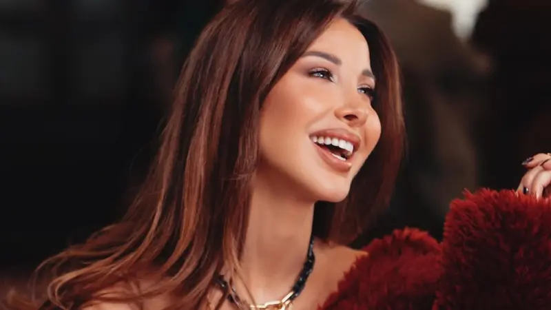 نانسي عجرم تشارك فيديو لأصغر معجبة على أنغام "يا قلبو"