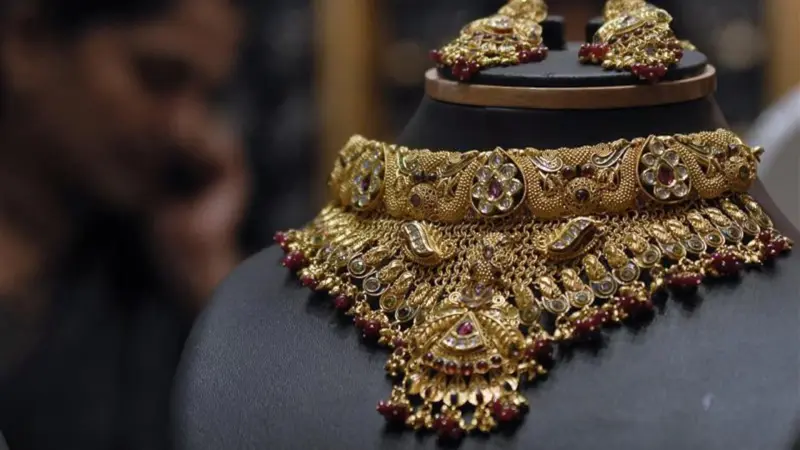 سعر الذهب في سوريا اليوم الخميس 19 يونيو 2025.. الفيدرالي الأميركي يضغط على السوق وسط توتر إقليمي