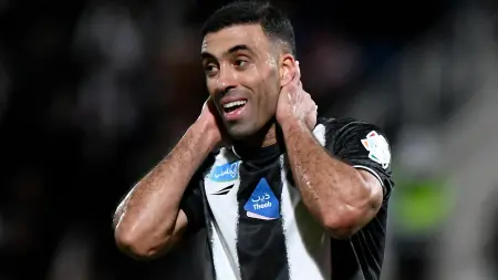related_news_inside_blogsالشباب يعاقب عبد الرزاق حمد الله.. والأخير يشعل فتيل أزمة جديدة