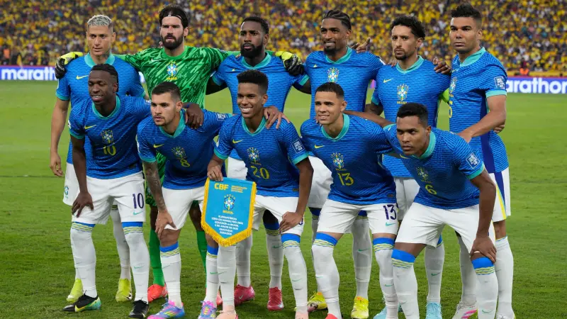 القنوات الناقلة لمباراة منتخب البرازيل اليوم ضد باراغواي في تصفيات كأس العالم 2026 أميركا الجنوبية مع الموعد