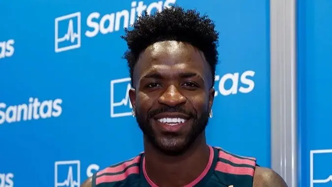 فينيسيوس جونيور عاد إلى تدريبات ريال مدريد (إكس) فينيسيوس جونيور عاد إلى تدريبات ريال مدريد (إكس)