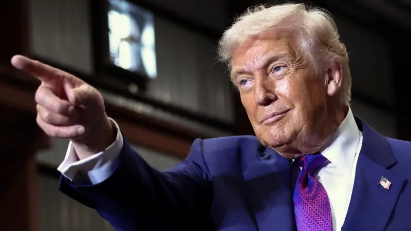 ترامب يتعهد بكشف ملفات "الكائنات الفضائية"