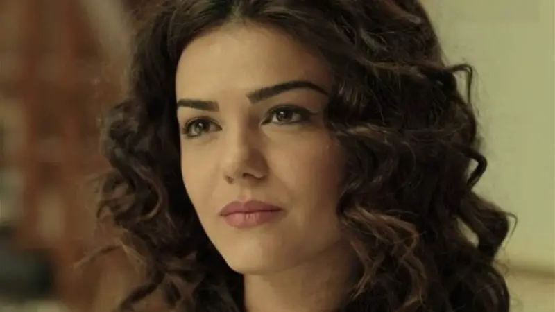 "اكتفيت".. ما سبب اعتزال دانا مارديني؟