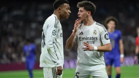 related_news_inside_blogsبيريز يتحرك بعد السقوط الأوروبي لريال مدريد أمام بنفيكا