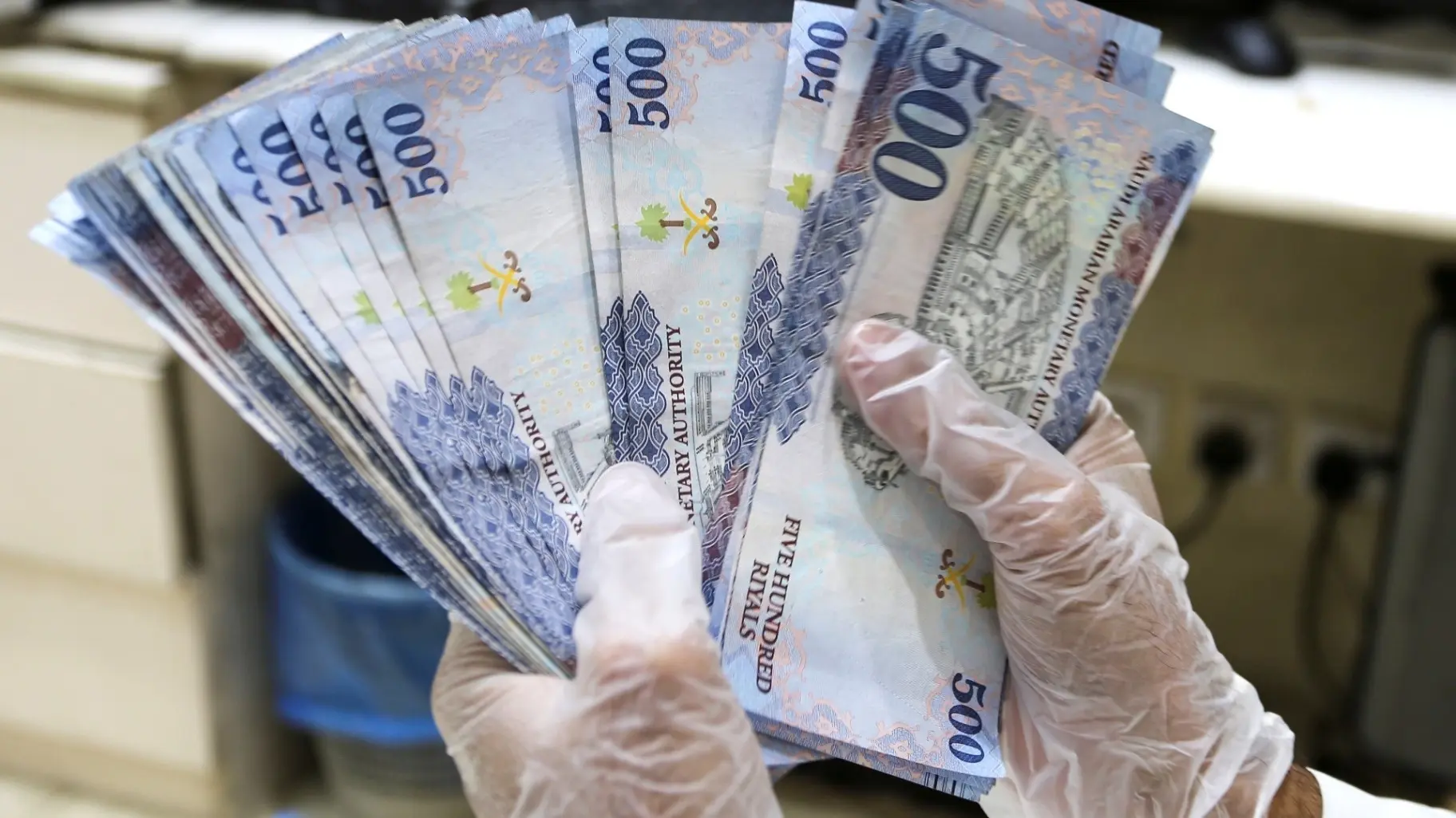 استقرار سعر الريال السعودي مقابل الجنيه المصري اليوم مع الإجازة الأسبوعية (رويترز) استقرار سعر الريال السعودي مقابل الجنيه المصري اليوم مع الإجازة الأسبوعية (رويترز)
