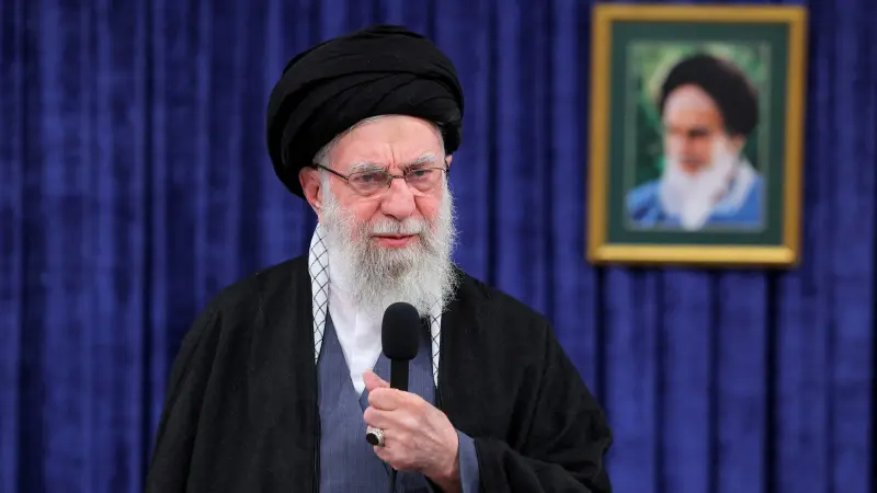 وزير الخارجية الأميركي: ترامب لا يمانع لقاء المرشد الإيراني