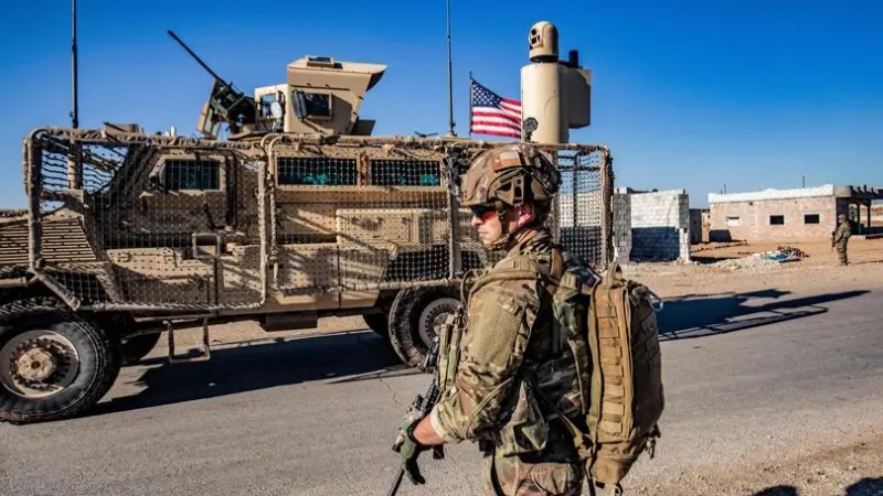 شرق سوريا.. التحالف الدولي ينقل معدات عسكرية إلى قاعدة الشدادي