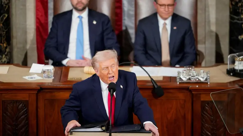 حكم اتحادي يهدد سياسة ترامب لترحيل المهاجرين إلى دول بديلة