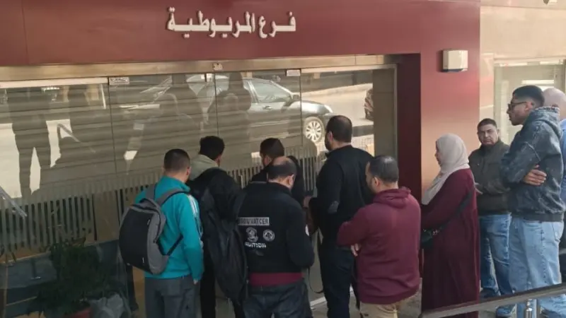 بعائد ثابت لمدة 18 شهرا.. مصر تطرح سندات للمواطنين عبر مكاتب البريد