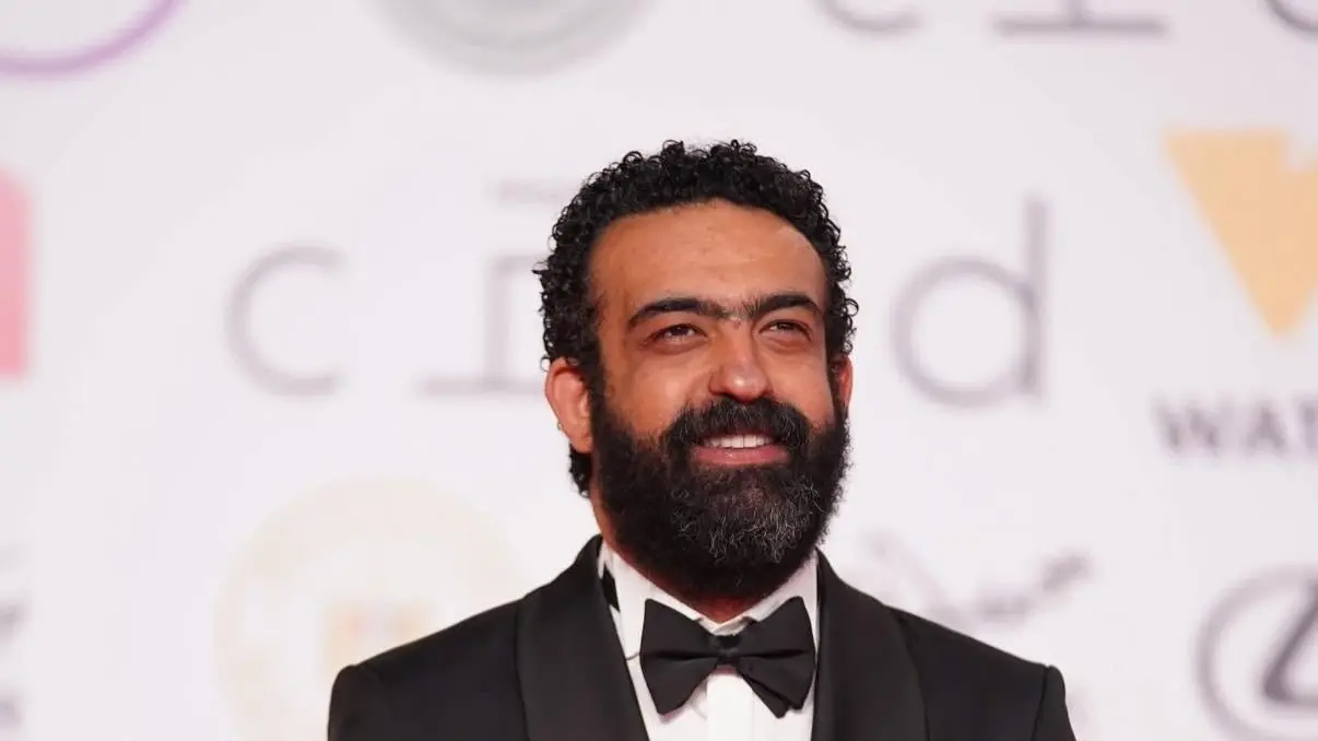 ماندو العدل يعتذر عن إخراج مسلسل أرضي بجنينة قبل رمضان 2027 (فيسبوك) ماندو العدل يعتذر عن إخراج مسلسل أرضي بجنينة قبل رمضان 2027 (فيسبوك)