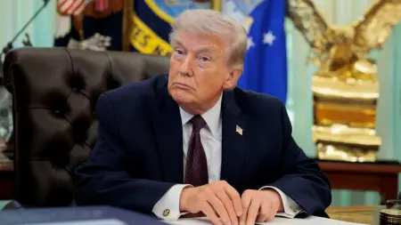 related_news_inside_blogsبدلا من التصعيد العسكري.. ترامب يوجّه للتحضير لحصار طويل على إيران