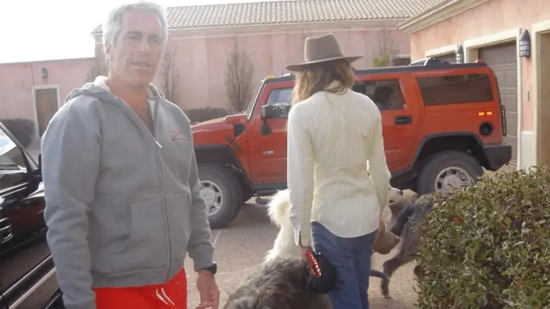 رغم التحذيرات.. كيف تجاهلت النخبة جرائم إبستين؟