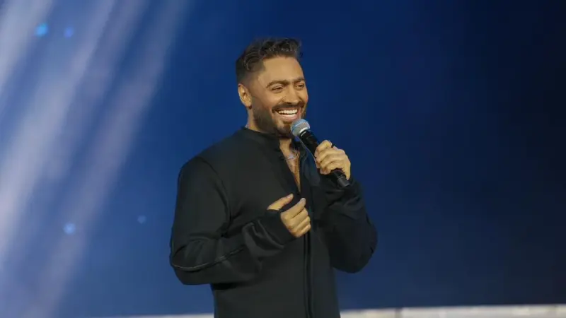 تامر حسني يثير نقاشًا واسعًا حول الغذاء الصحي.. ما علاقة نظام الطيبات؟