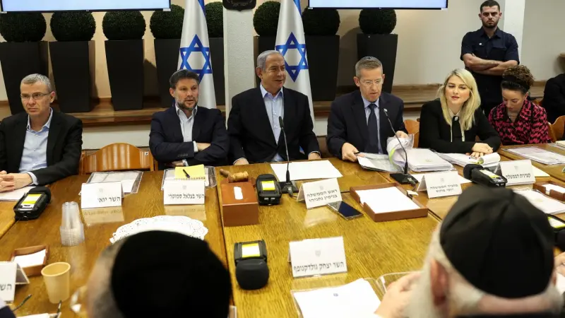 نتانياهو يوجّه فريق التفاوض بمواصلة جهود إطلاق سراح الأسرى