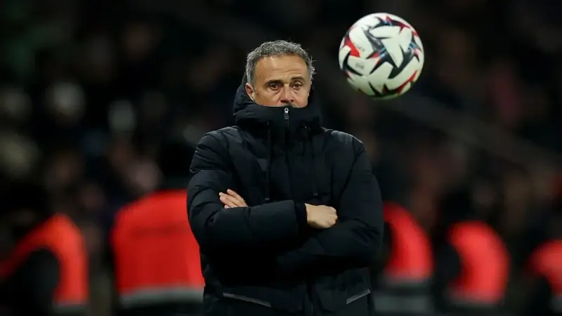 "مباراة غير عادية".. مدرب مرسيليا يتحدث عن مواجهة باريس سان جيرمان