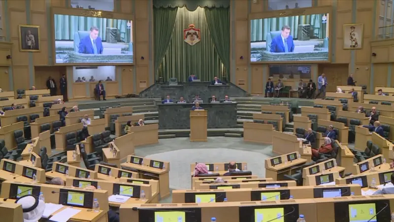 الأردن.. "النواب" يوافق على تعديلات الأعيان ويقر قانون الجرائم الإلكترونية