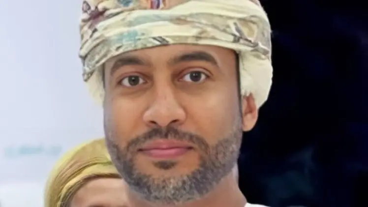 من هو لؤي بن غالب بن خالد آل سعيد الأمين العام الجديد لديوان البلاط السلطاني بعمان؟