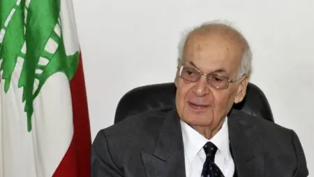 وفاة رئيس الوزراء اللبناني الأسبق سليم الحص عن عمر ناهز 94 عاما
