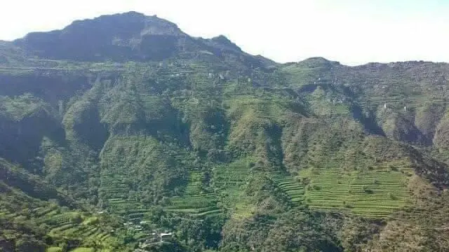 أعلى قمم جبال في الوطن العربي.. قبلة عشاق الطبيعة والرياضة