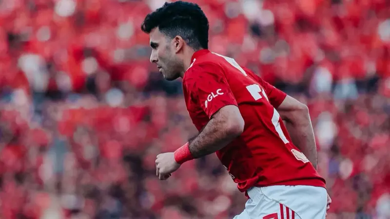القنوات الناقلة لمباراة الأهلي ضد الزمالك اليوم في الدوري المصري مع الموعد