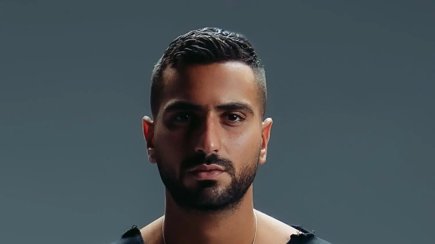 محمد الشرنوبي يكشف أسرار ألبومه الجديد (فيسبوك) محمد الشرنوبي يكشف أسرار ألبومه الجديد (فيسبوك)