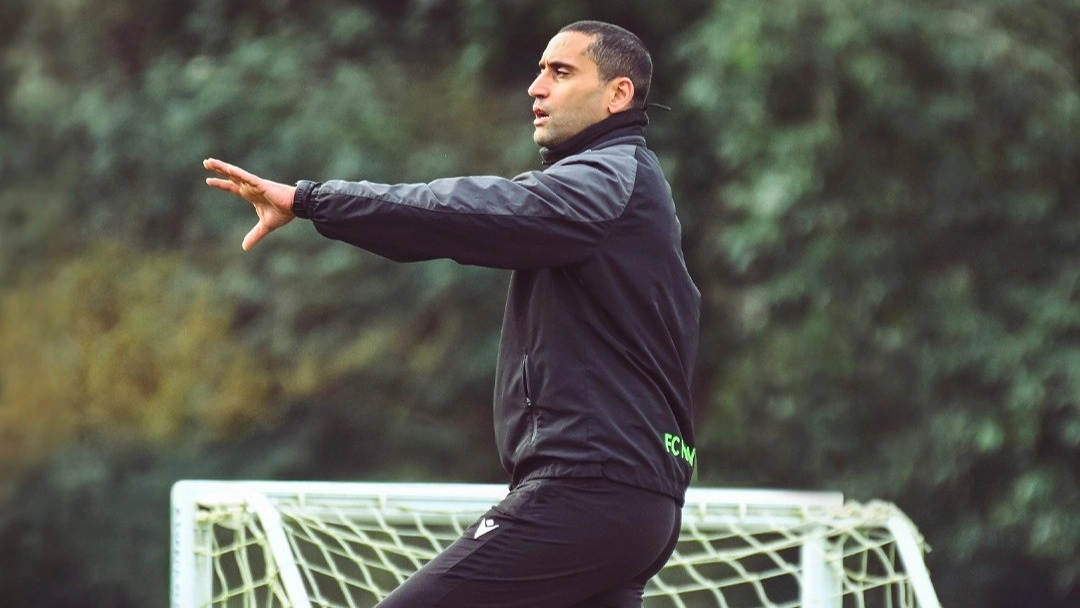 نانت الفرنسي يعين أحمد القنطاري خلفا للبرتغالي كاسترو 