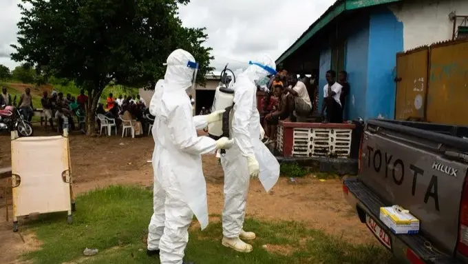 دولة إفريقية تعلن عن 13 إصابة بفيروس ماربورغ