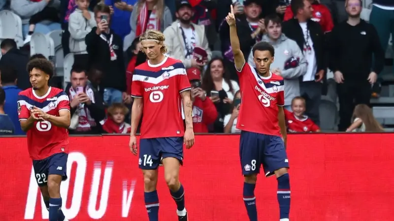 الدوري الفرنسي - إيثان مبابي يعتذر بهدف ويقود ليل إلى صدارة الترتيب