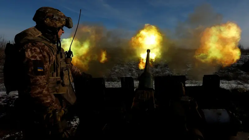 كييف تبحث سحب قواتها.. وترامب يطالب بـ"منطقة اقتصادية حرّة"