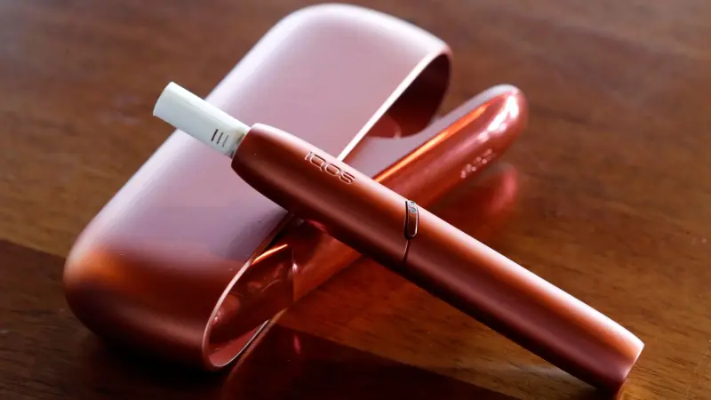 هل تساعد السجائر الإلكترونية في الإقلاع عن التدخين؟.. الصحة العالمية تجيب