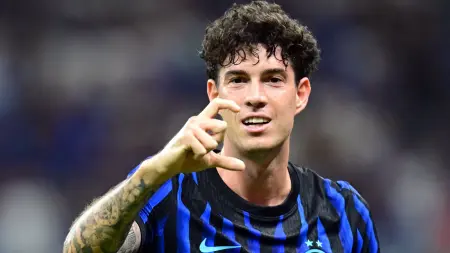 related_news_inside_blogsالدوري الإيطالي - مدافع إنتر ميلان باستوني تحت التحقيق.. ما السبب؟