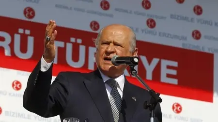 "دوائر مريضة".. حليف إردوغان يرد على إجراءات "يويفا" بحق ديميرال