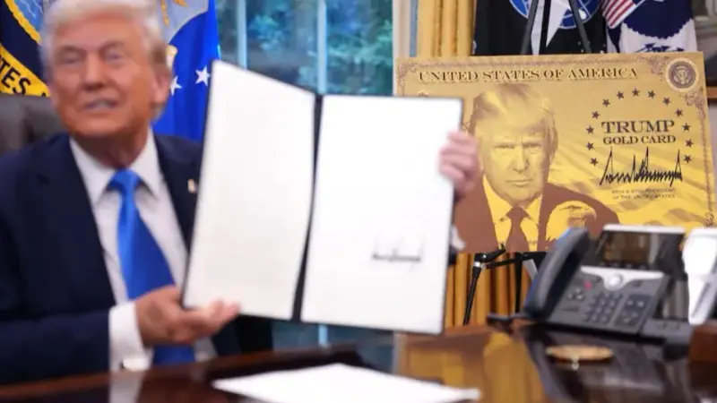 من هم المؤهلون للحصول على بطاقة ترامب الذهبية؟