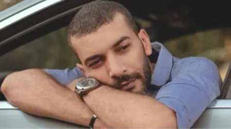 فيديو - بعد الخسارة أمام الجزائر.. فنان أردني يحلق شعره