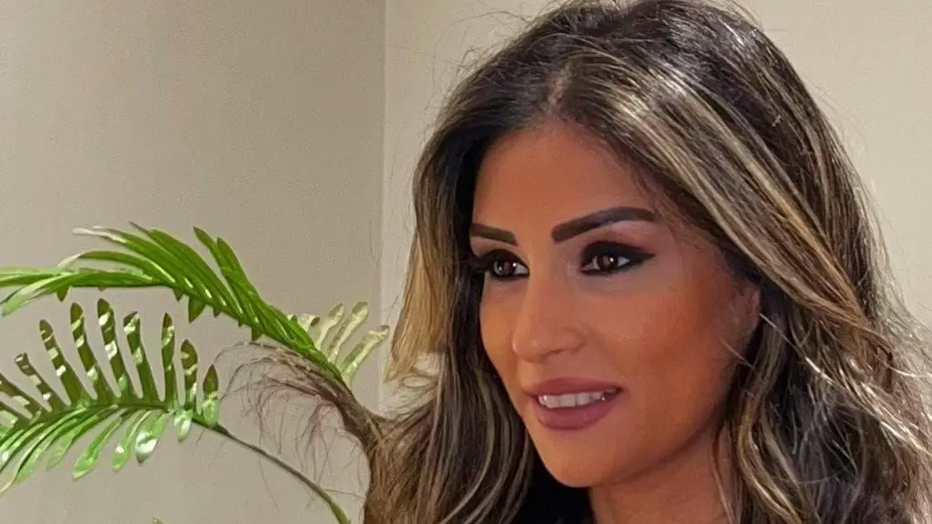 آيات أباظة تكشف أصعب لحظات رحلة علاجها من السرطان ودور أسرتها في دعمها (فيسبوك) آيات أباظة تكشف أصعب لحظات رحلة علاجها من السرطان ودور أسرتها في دعمها (فيسبوك)