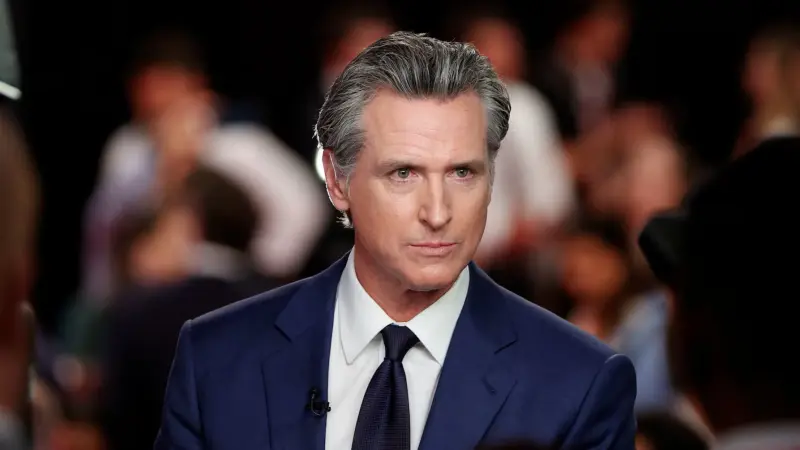 نيوسوم يرسخ نفسه كأبرز خصوم ترامب بعد فوزه في كاليفورنيا