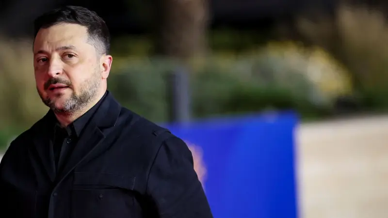 زيلينسكي يصعّد لهجته ضد إسرائيل بسبب شحنات حبوب "مسروقة"