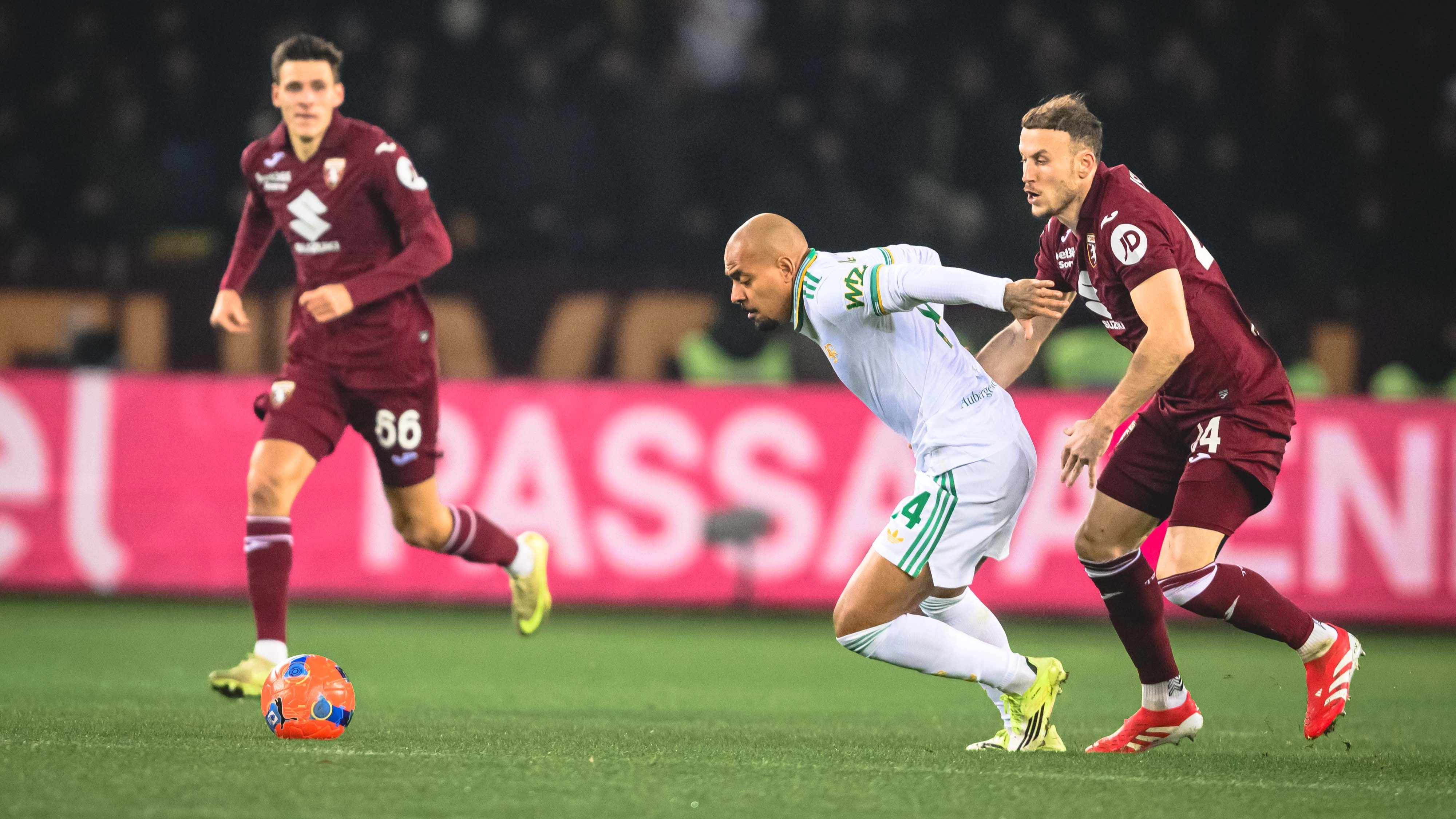 الدوري الإيطالي - بداية مثالية لمالين مع روما وفوز مستحق على تورينو 