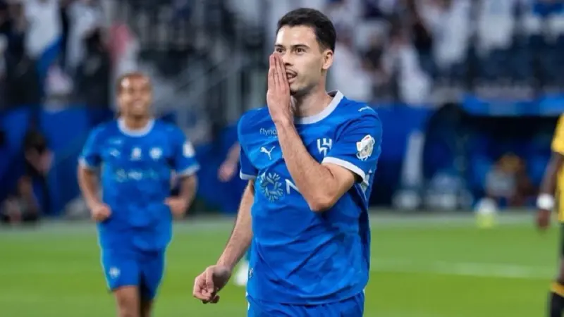 إصابة غابرييل مارتينيلي تبعث الخوف في جماهير الهلال