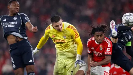 related_news_inside_blogsفيديو - أناتولي تروبين خامس حارس مرمى يسجل هدفا في تاريخ دوري أبطال أوروبا