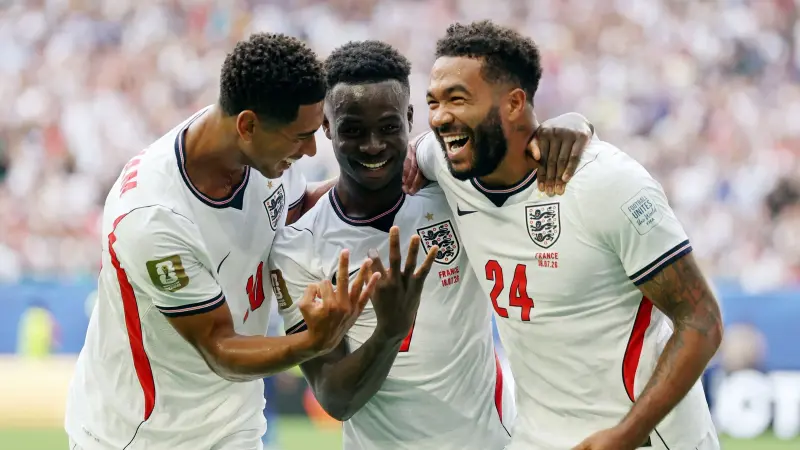 كأس العالم 2026 - إنجلترا تنجو من "ريمونتادا" فرنسا المثيرة وتقتنص البرونزية في وداعية ديشامب