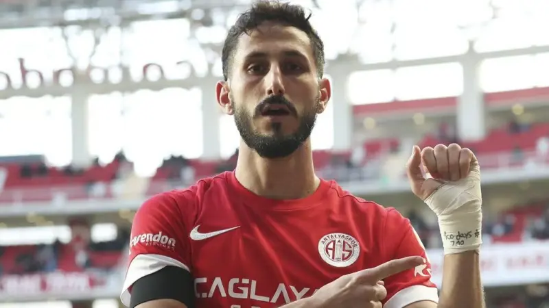 سجل هدفا فسُجن.. تفاصيل جديدة عن اللاعب الإسرائيلي الذي اعتقل في تركيا